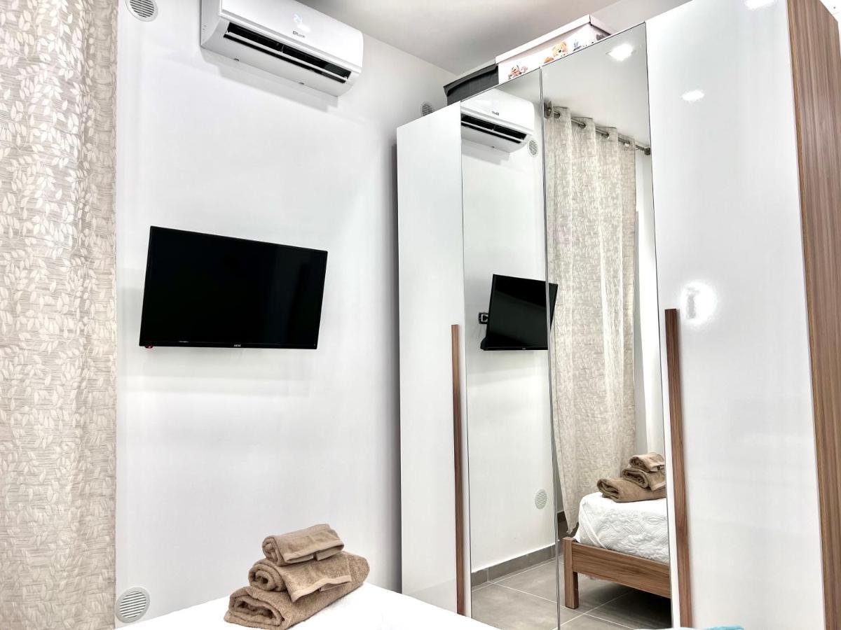 Casa Vacanza Da Zia Susetta Naples Luaran gambar